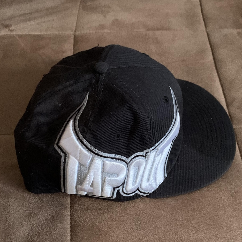 Tapout Flexfit Flat Brim Cap